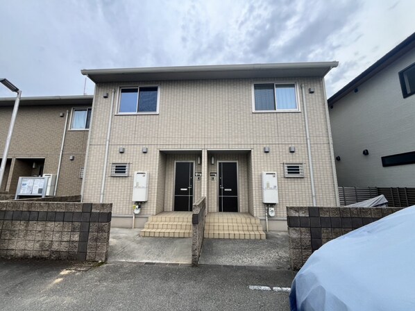 グレイスアイの物件外観写真